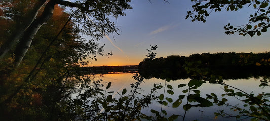 Coucher De Soleil Du 6 Octobre 2021 18H12 (Vue 0) Rivière Magog À Sherbrooke. Pont Jacques Cartier.